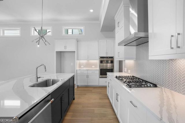 1036 Eastman Court, Hoschton, GA 30548