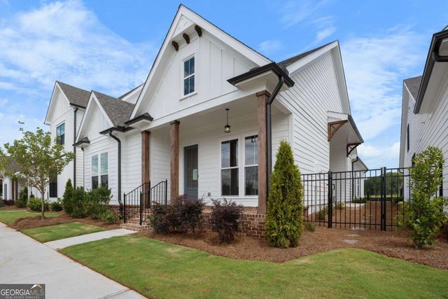 1036 Eastman Court, Hoschton, GA 30548