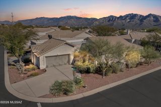 1497 W Carmel Pointe Drive, Oro Valley, AZ 85737