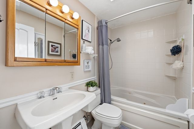 296 Bigelow St, Marlborough, MA 01752