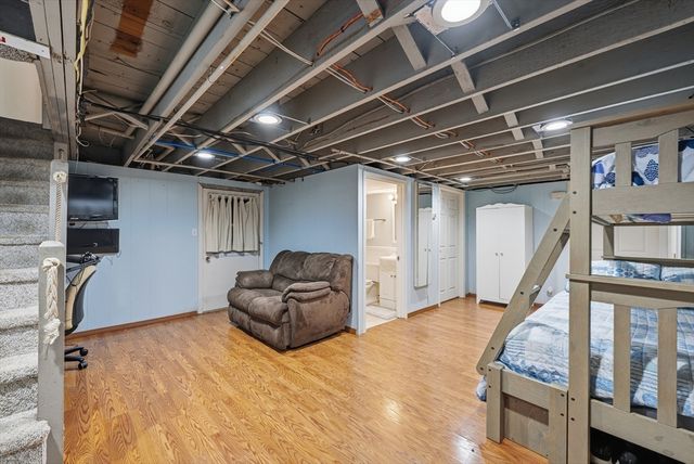296 Bigelow St, Marlborough, MA 01752