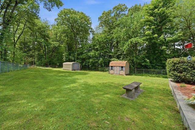 296 Bigelow St, Marlborough, MA 01752