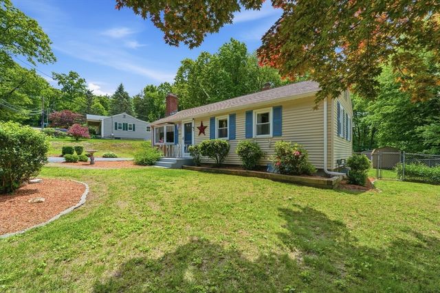 296 Bigelow St, Marlborough, MA 01752