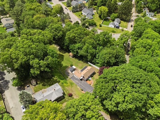 296 Bigelow St, Marlborough, MA 01752