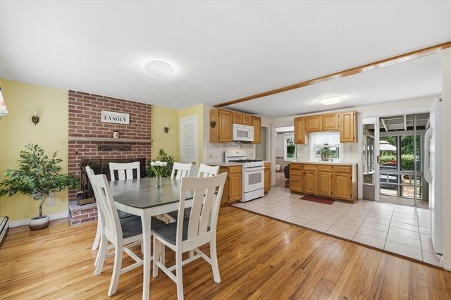296 Bigelow St, Marlborough, MA 01752