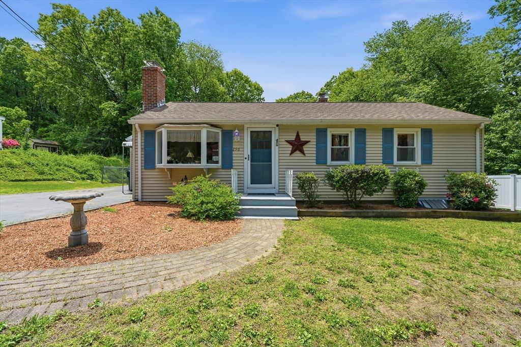 296 Bigelow St, Marlborough, MA 01752