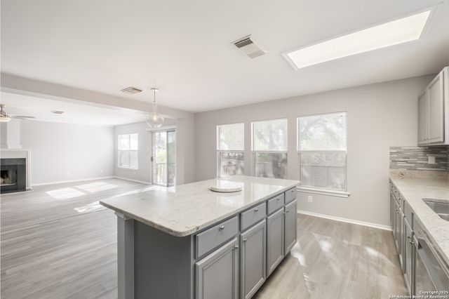 7403 Legend Point Dr, Converse, TX 78244