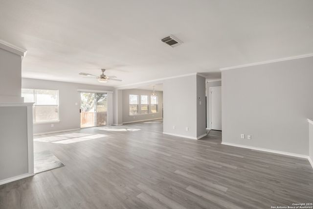 7403 Legend Point Dr, Converse, TX 78244