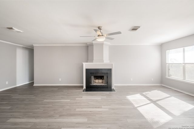 7403 Legend Point Dr, Converse, TX 78244