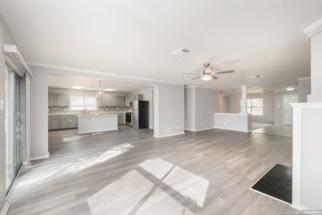 7403 Legend Point Dr, Converse, TX 78244