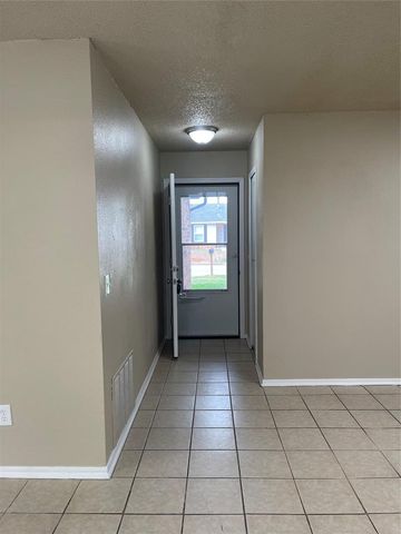 10014 Caton Place, Midwest City, OK 73130