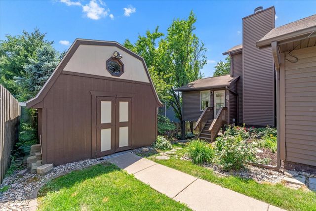 3300 35th Avenue, Moline, IL 61265