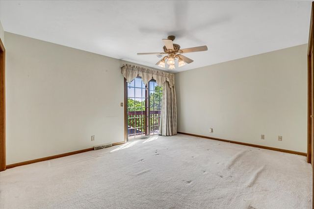 3300 35th Avenue, Moline, IL 61265