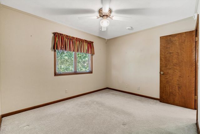 3300 35th Avenue, Moline, IL 61265