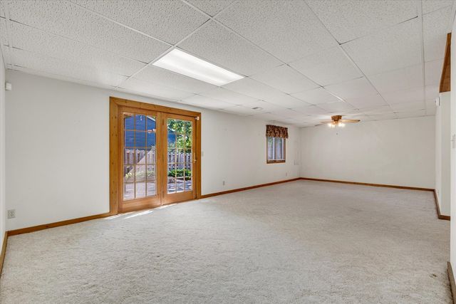 3300 35th Avenue, Moline, IL 61265