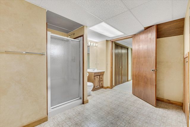 3300 35th Avenue, Moline, IL 61265