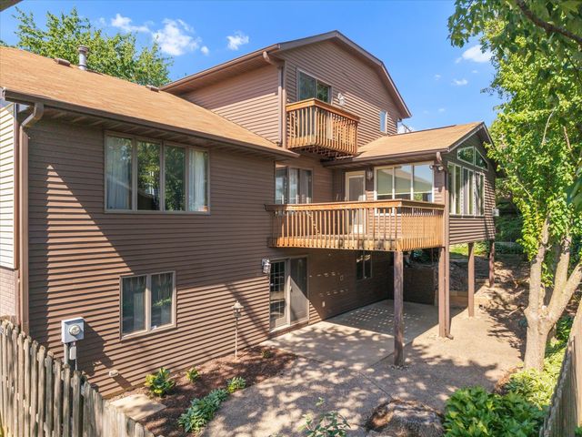 3300 35th Avenue, Moline, IL 61265