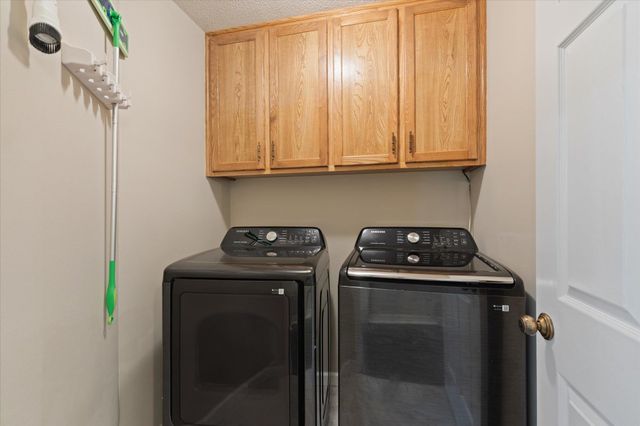 3200 Crossroads Dr, Longview, TX 75605