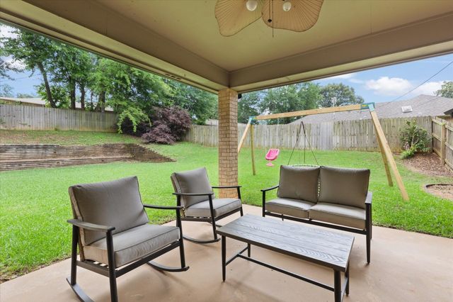 3200 Crossroads Dr, Longview, TX 75605