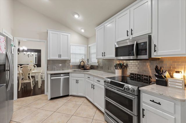 3200 Crossroads Dr, Longview, TX 75605