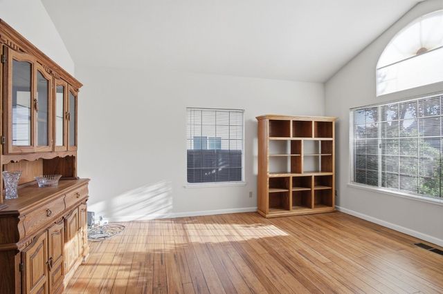 2025 Stoneglen Dr, Newman, CA 95360