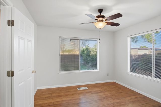 2025 Stoneglen Dr, Newman, CA 95360