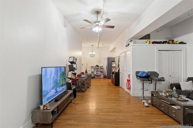 25 N Broadway 1, Yonkers, NY 10701