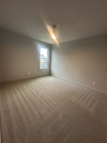 7541 Sutcliff Dr, College Grove, TN 37046