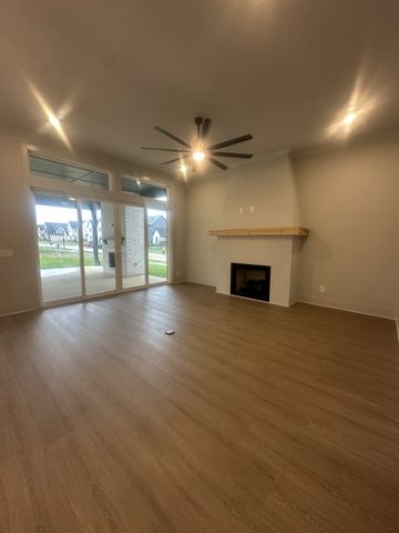 7541 Sutcliff Dr, College Grove, TN 37046