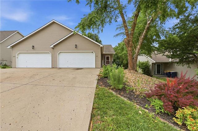 411 NW 71st Terrace, Gladstone, MO 64118