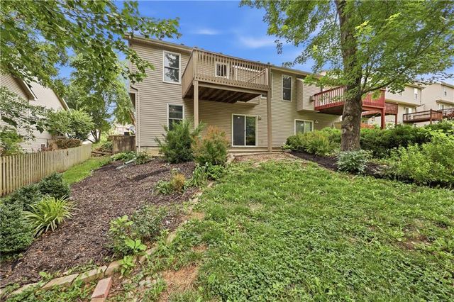 411 NW 71st Terrace, Gladstone, MO 64118