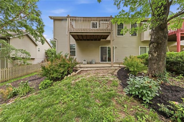 411 NW 71st Terrace, Gladstone, MO 64118