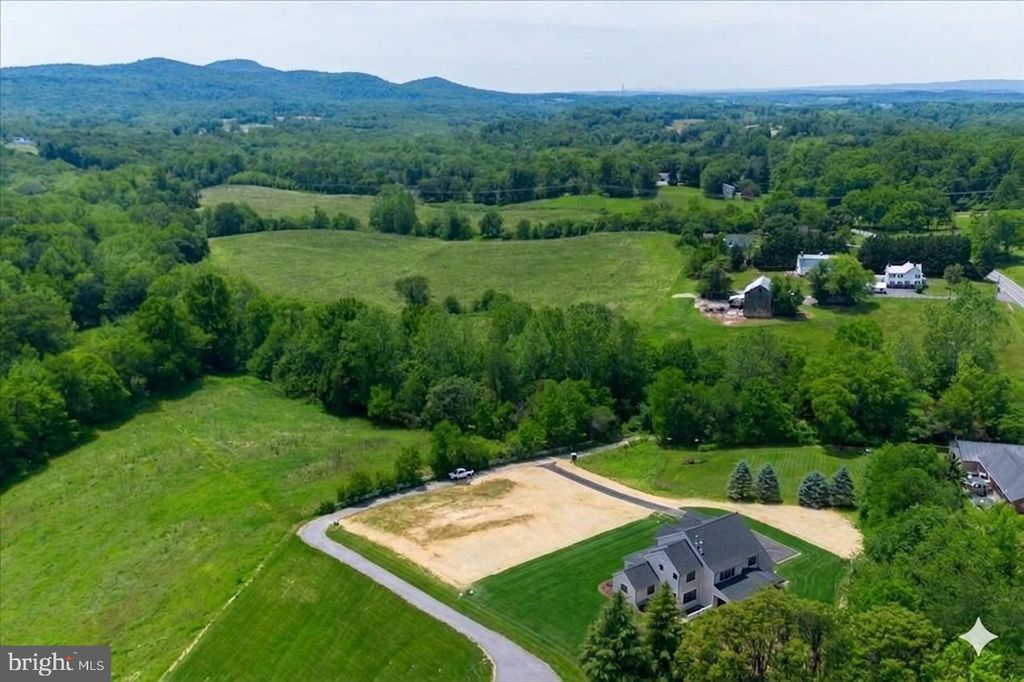 Image 7 of property listing at 3237 PARK MILLS ROAD, Adamstown, MD 21710