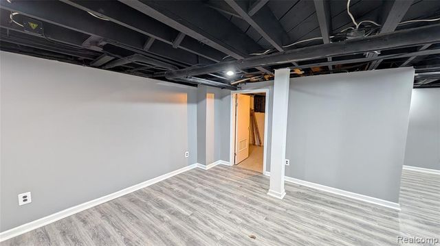 3322 Leslie Street, Detroit, MI 48238