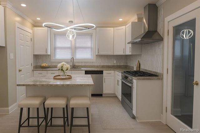 3322 Leslie Street, Detroit, MI 48238