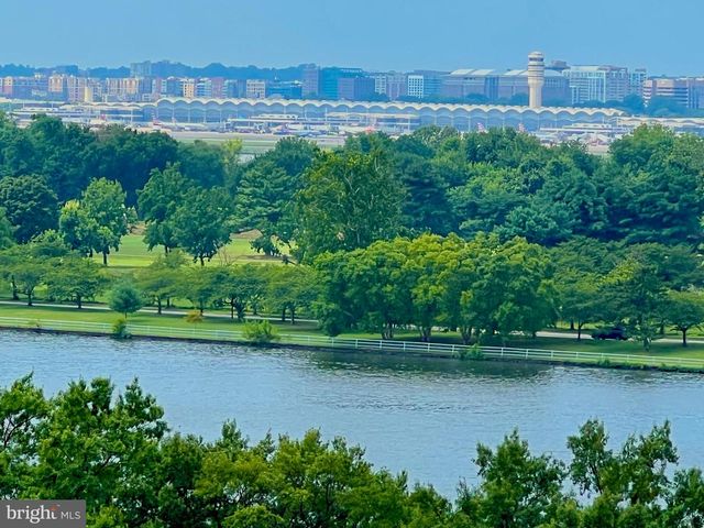 530 N ST SW #S809, Washington, DC 20024