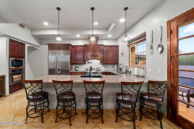 4496 N VIA BELLAS CATALINAS --, Tucson, AZ 85718
