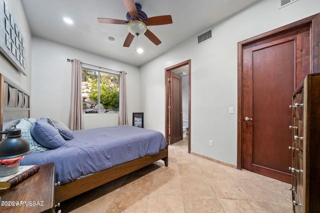4496 N VIA BELLAS CATALINAS --, Tucson, AZ 85718