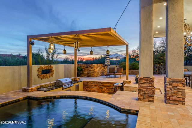 4496 N VIA BELLAS CATALINAS --, Tucson, AZ 85718