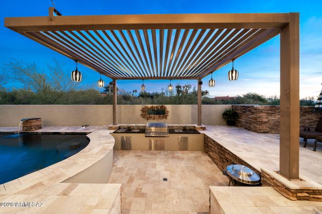 4496 N VIA BELLAS CATALINAS --, Tucson, AZ 85718