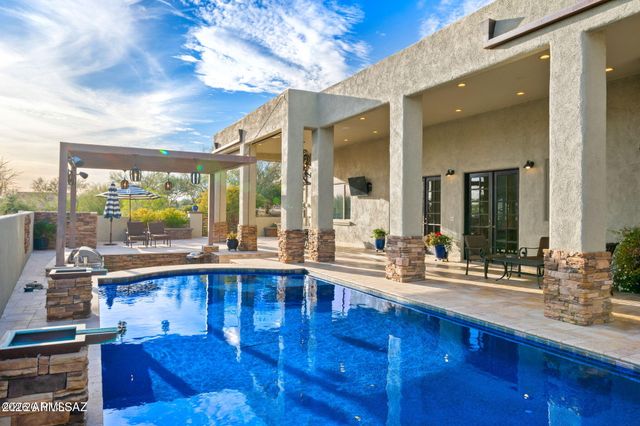 4496 N VIA BELLAS CATALINAS --, Tucson, AZ 85718