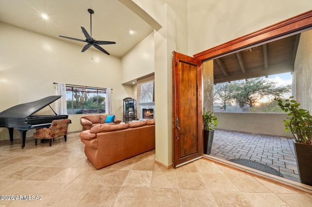 4496 N VIA BELLAS CATALINAS --, Tucson, AZ 85718