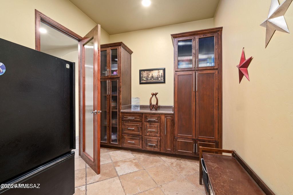 Image 35 of property listing at 4496 N VIA BELLAS CATALINAS --, Tucson, AZ 85718