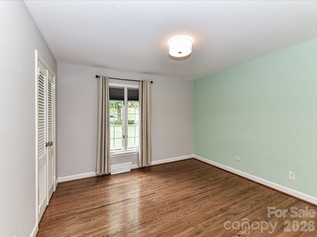 2401 Wensley Drive, Charlotte, NC 28210