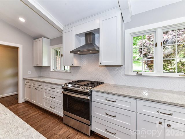 2401 Wensley Drive, Charlotte, NC 28210