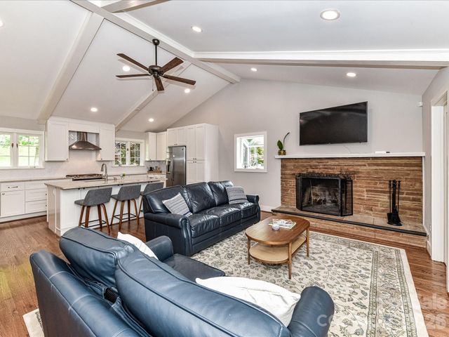 2401 Wensley Drive, Charlotte, NC 28210