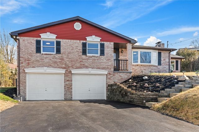 737 Courtview, Hempfield Twp, PA 15601