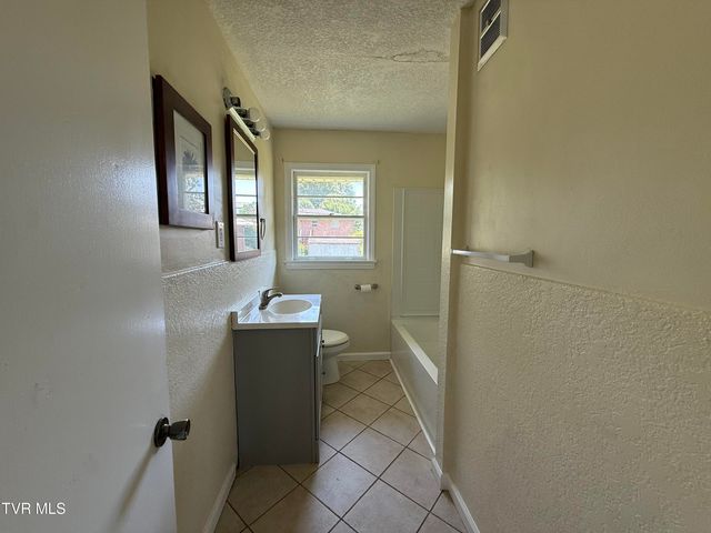 1328 Post Street, Kingsport, TN 37664