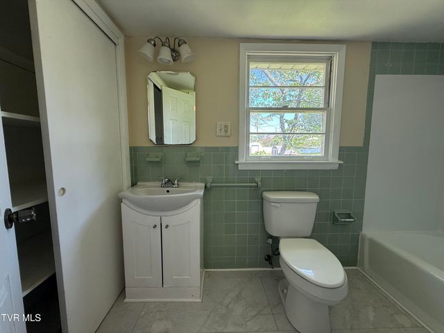 1328 Post Street, Kingsport, TN 37664