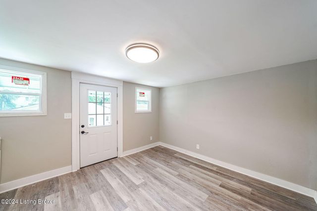 2146 W Gaulbert Ave, Louisville, KY 40210